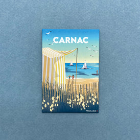 Magnet finition mat représentant une illustration de la plage de Carnac dans le Morbihan. Produit made in France de la marque bretonne Parallèle 48 basée à Brest. Idée déco pour la cuisine. 
Aimant pour réfrigérateurs.