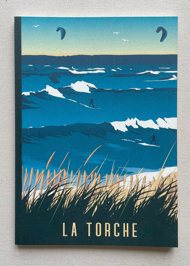 Illustration de la plage de la Torche imprimée sur un carnet de notes A5 créé en Bretagne
