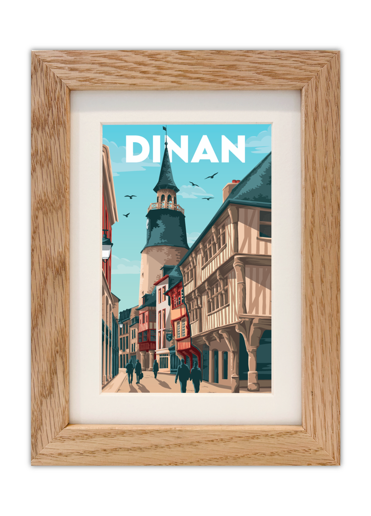 Carte postale de la vieille ville de DInan avec un cadre en chêne