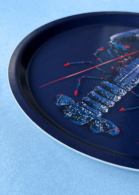 Plateau rond en bouleau d'un homard bleu fabrication suédoise