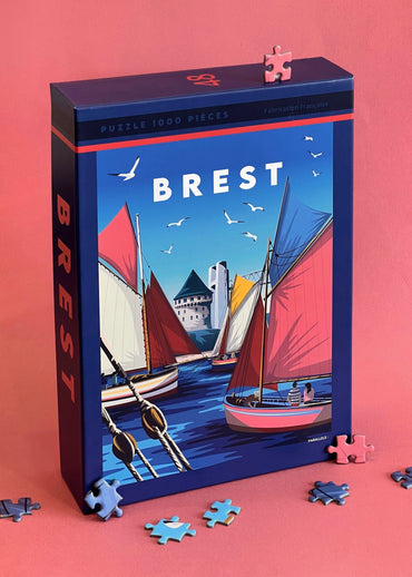 Puzzle 1000 pièces de voilier dans le port de Brest avec en arrière plan la Tour Tanguy et le pont de Recouvrance