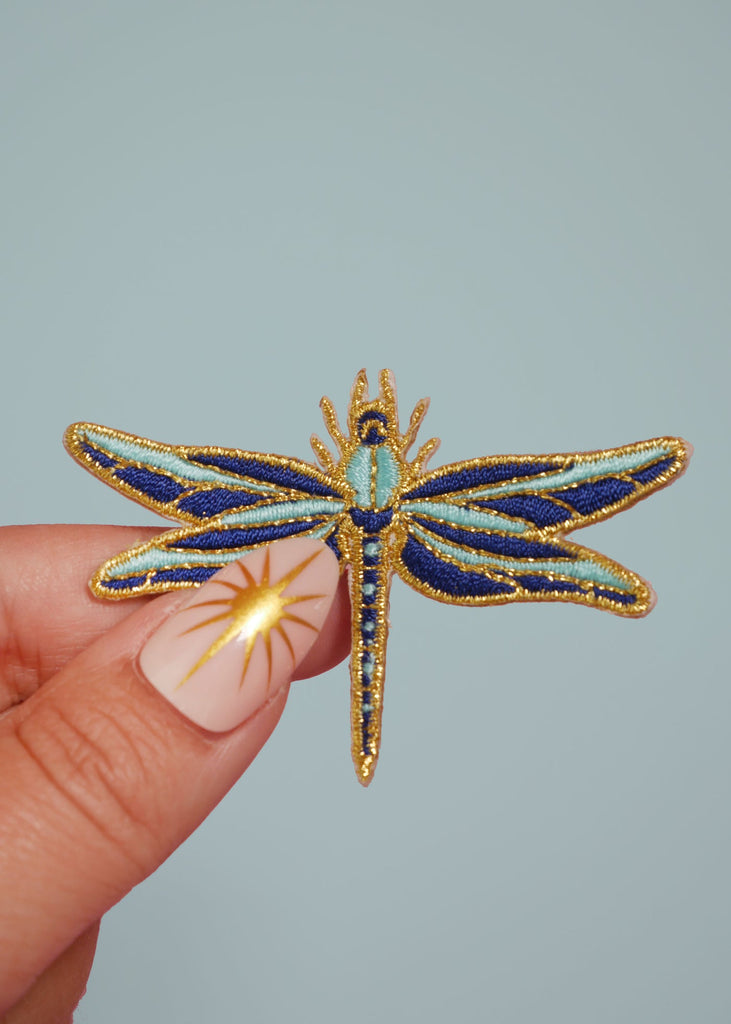 Patch thermocollant libellule Malicieuse, photographie officielle