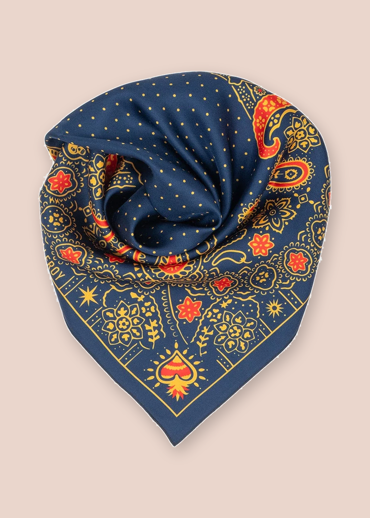 Bandana marine Maison Malfroy noué, vue du motif