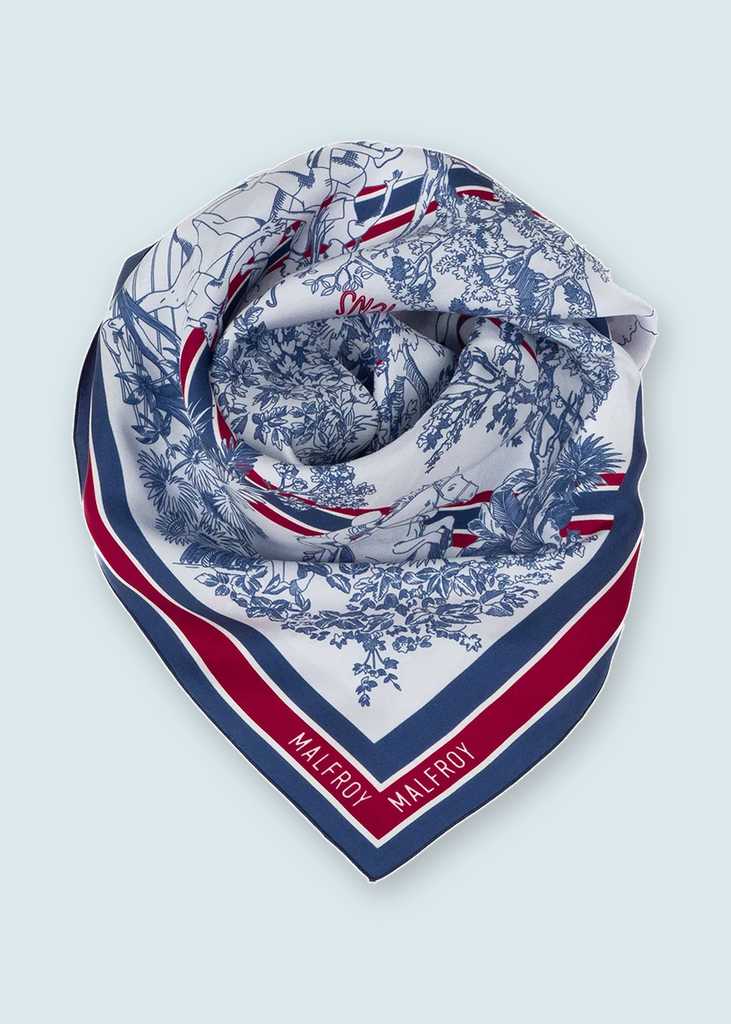 Carré Toile de Jouy Sport bleu Maison Malfroy noué