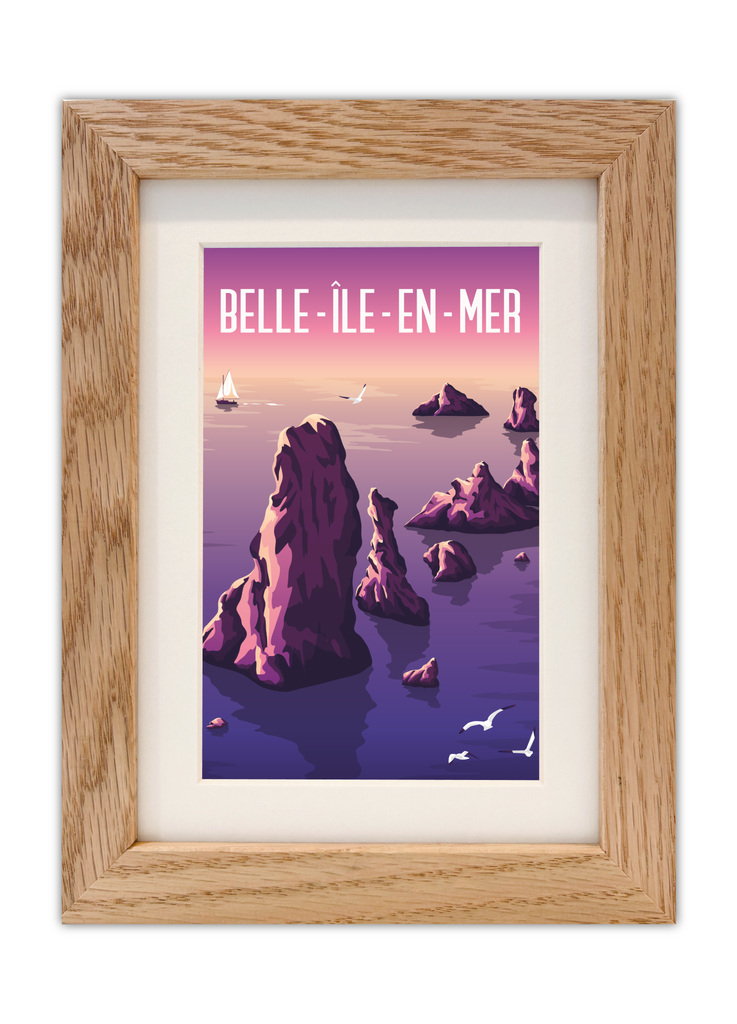Carte postale des Aiguilles de Port Coton à Belle-Île-en-Mer avec un cadre en chêne