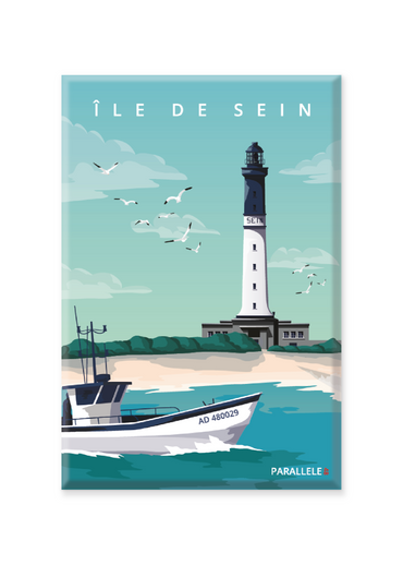 Commune du Finistère Sud, l'île de Sein se situe au large de la pointe du Raz. L'illustration a été dessinée dans le Finistère et le magnet a été fabriqué en France.  Pour l'expédition de votre commande, chaque magnet est soigneusement inséré dans un sachet en plastique recyclé, lui même inséré dans un carton solide d'expédition.  Dimensions : 5.4 x 8 cm  Finition : mat soft touch