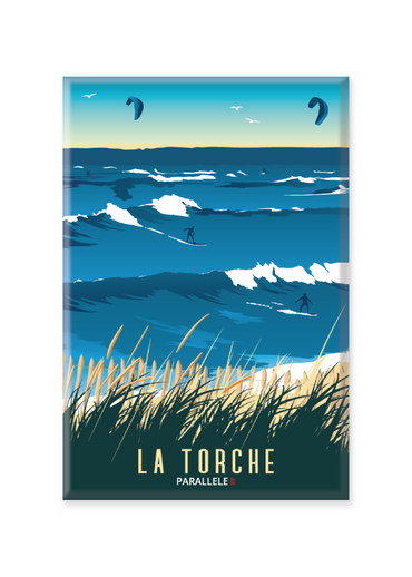 La Pointe de La Torche est le paradis des surfeurs en Pays Bigouden. Elle est située sur la commune de Plomeur en baie d'Audierne. L'illustration a été dessinée dans le Finistère et le magnet a été fabriqué en France.  Pour l'expédition de votre commande, chaque magnet est soigneusement inséré dans un sachet en plastique recyclé, lui même inséré dans un carton solide d'expédition.  Dimensions : 5.4 x 8 cm  Finition : mat soft touch