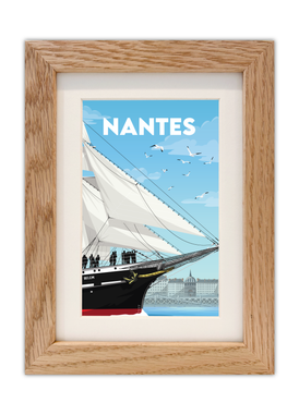 Carte postale du Belem à Nantes avec un cadre en chêne